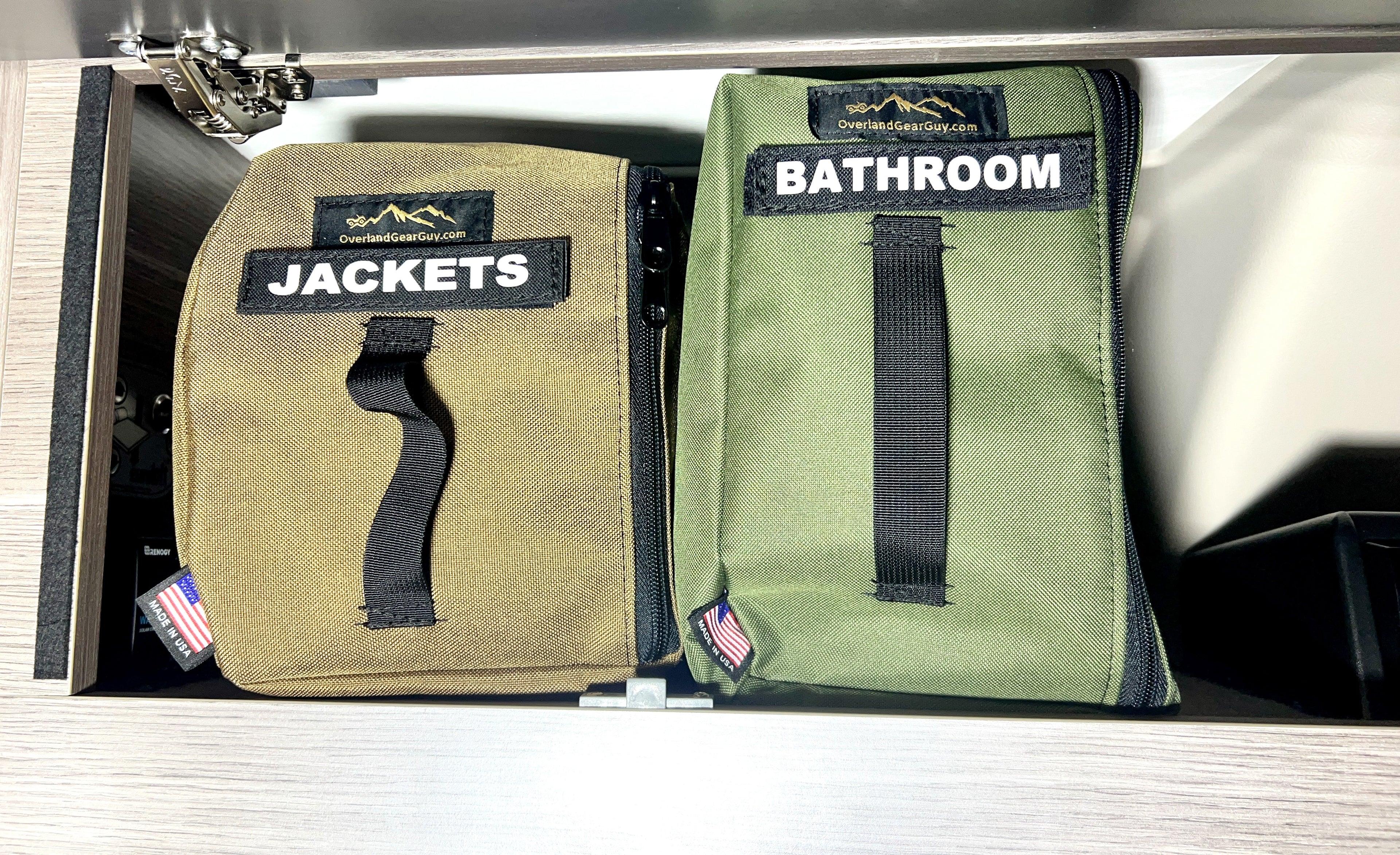 EKKO Upper Dining Cabinet Divider Bag
