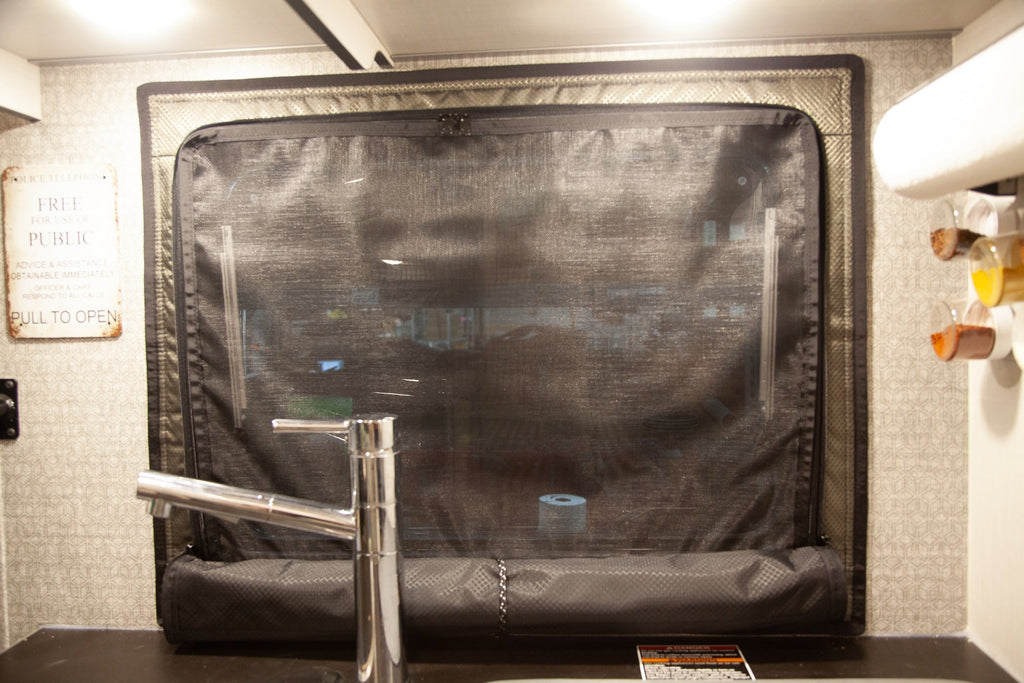 Transit Ekko - Kitchen Zipper Shade