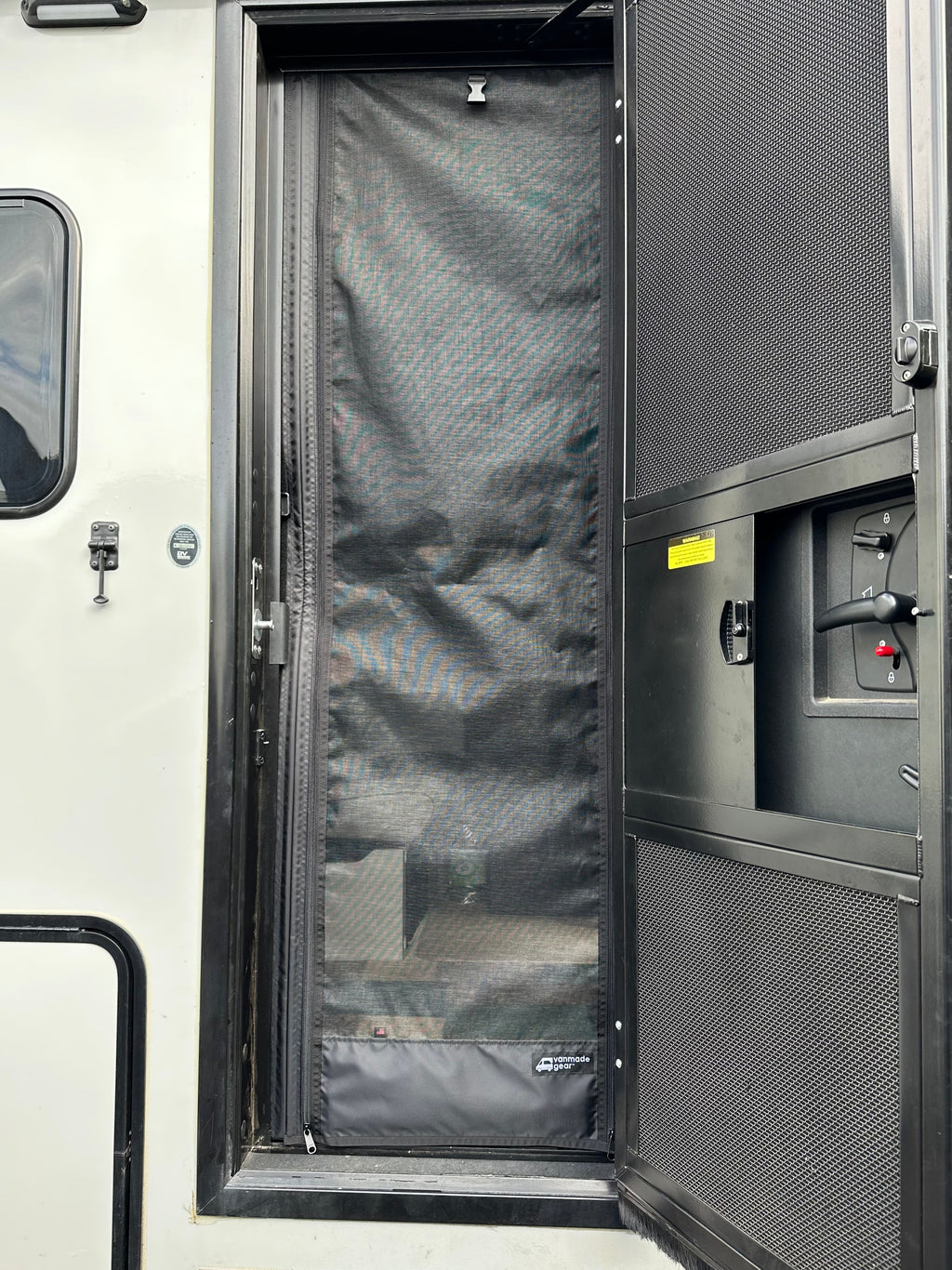 Transit Ekko - Screen Door