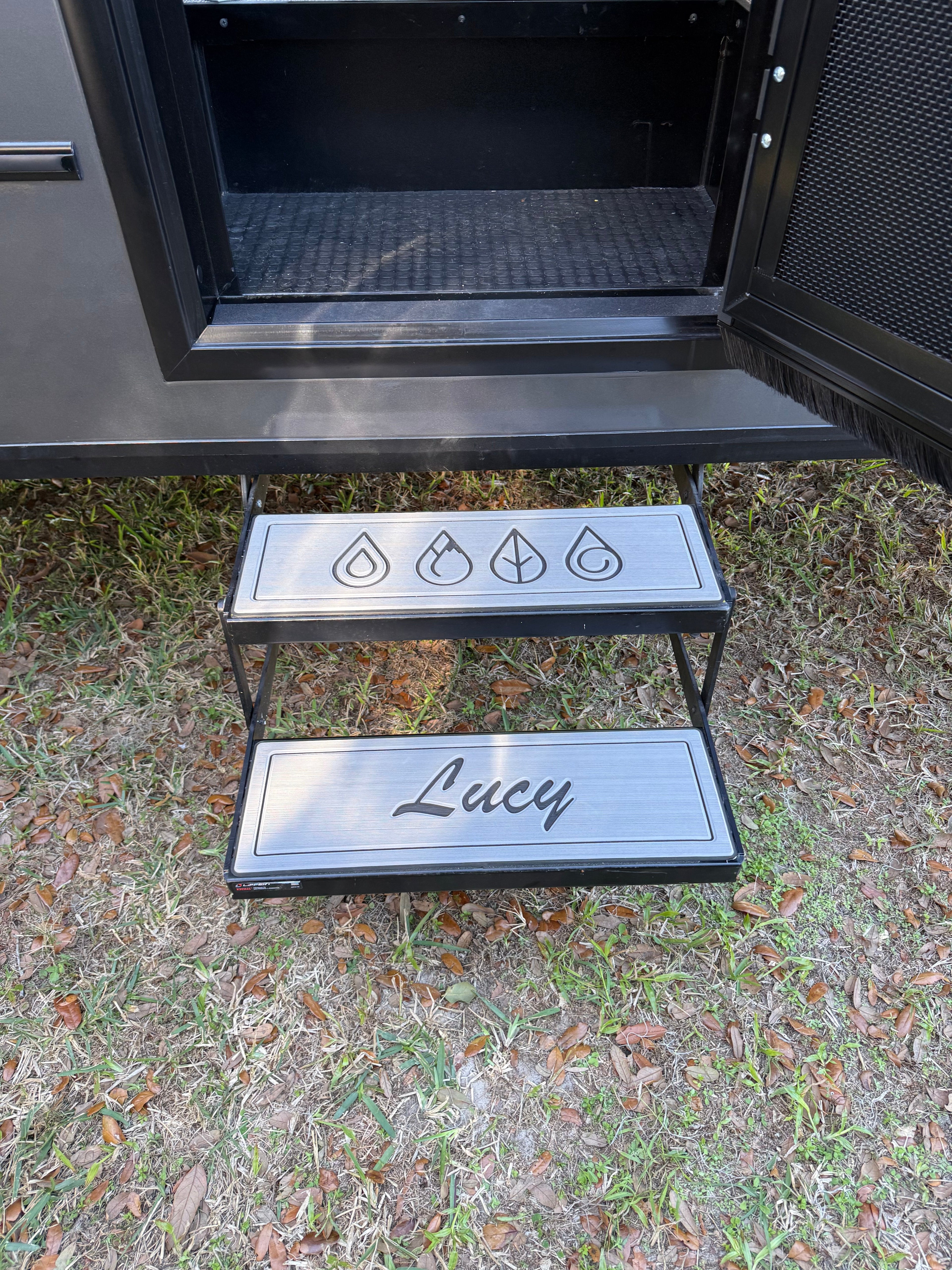 Grip Turf RV Step Pad Set for Winnebago EKKO
