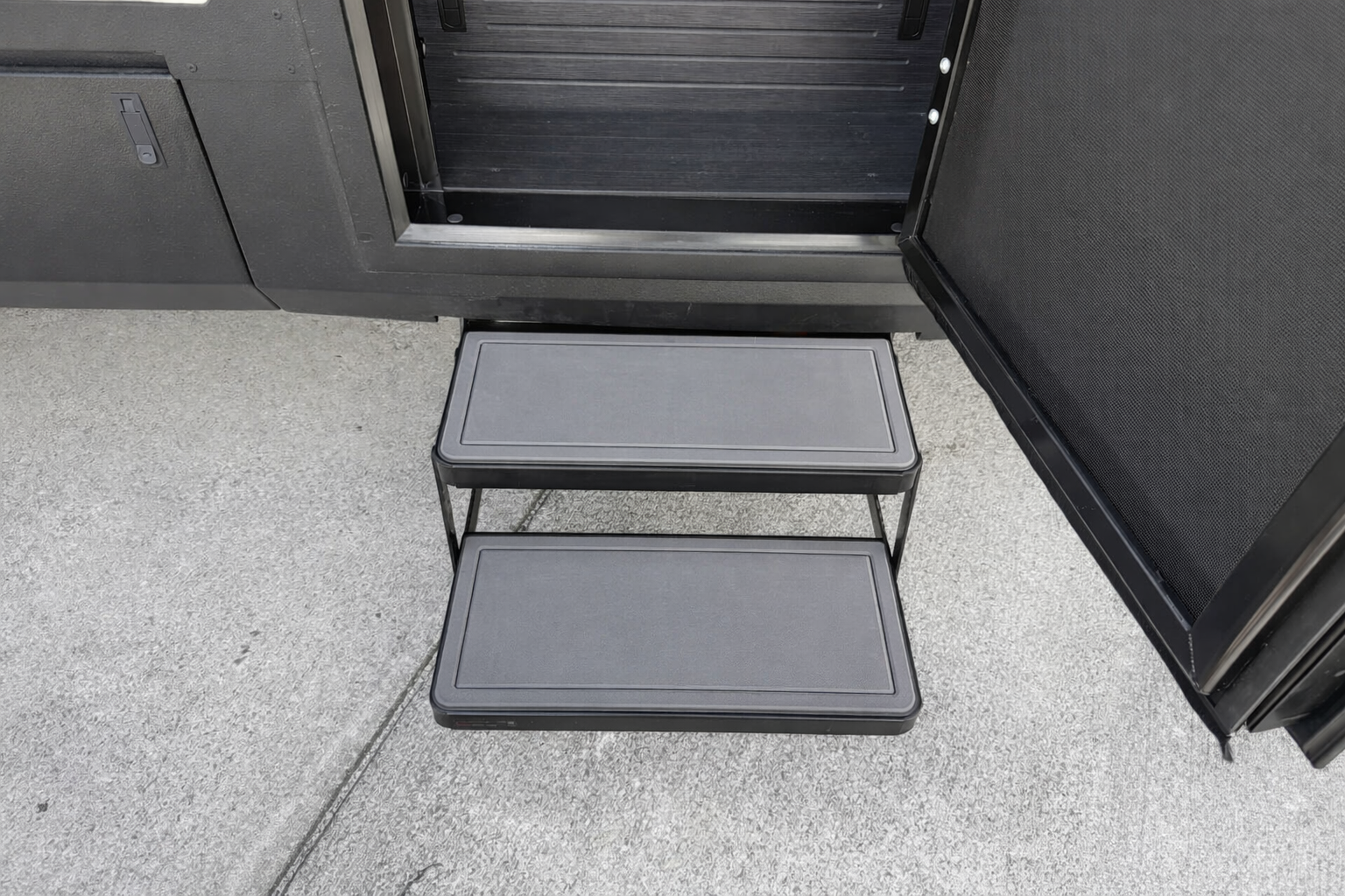Grip Turf RV Step Pad Set for Tiffin Open Trail