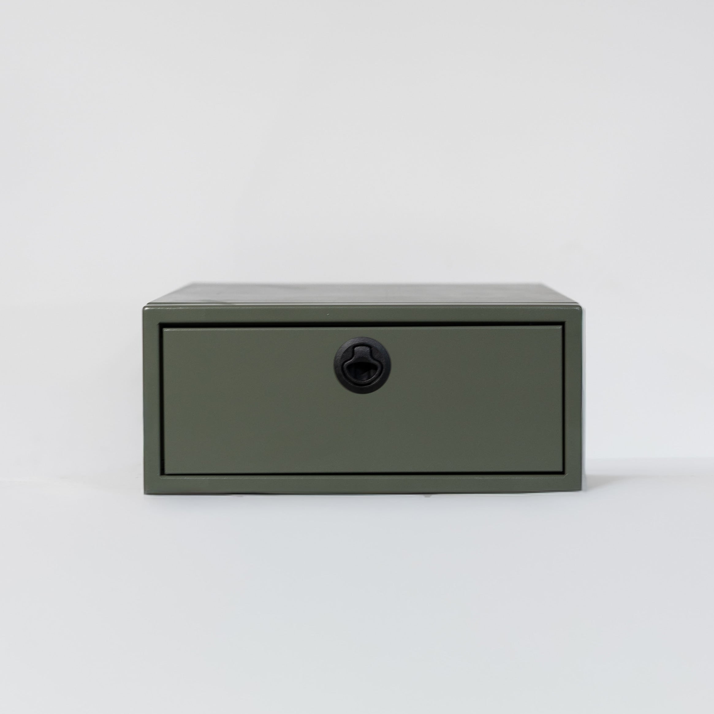 19” Ekko (Between The Bed) Nightstand - 19" x 34" x 8"