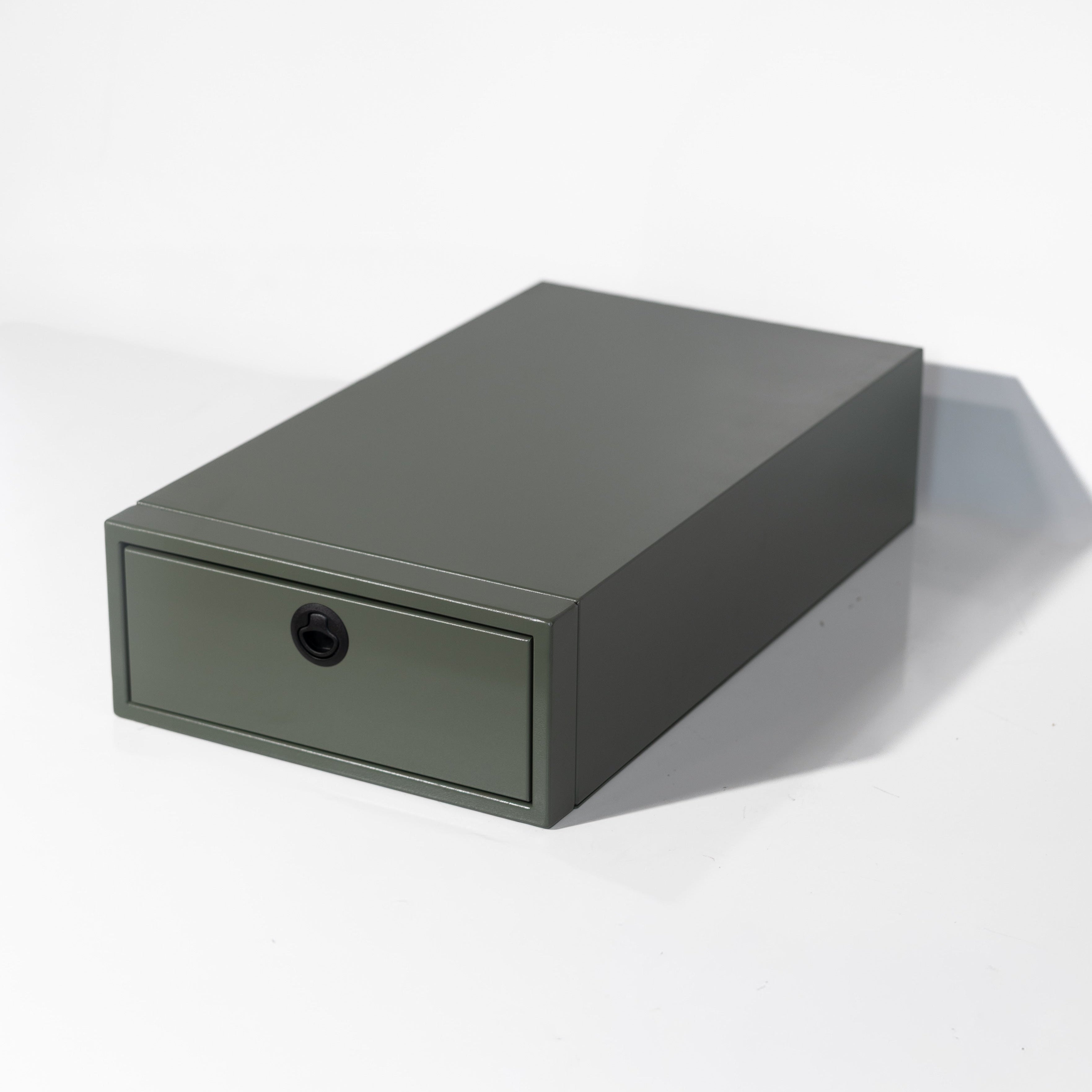 19” Ekko (Between The Bed) Nightstand - 19" x 34" x 8"